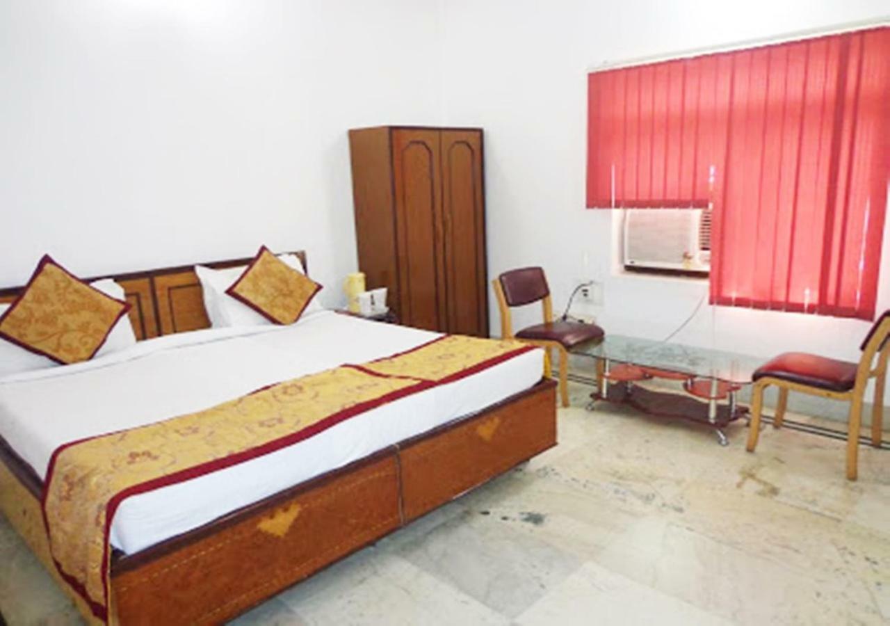 Hotel Tokyo Vihar 부다가야 외부 사진